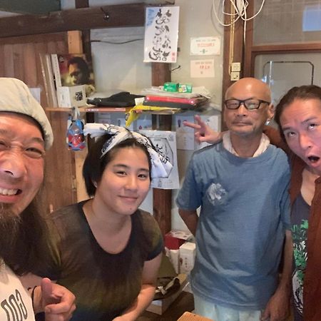 Bakushuku Den Guest House Brew Мацуяма Экстерьер фото