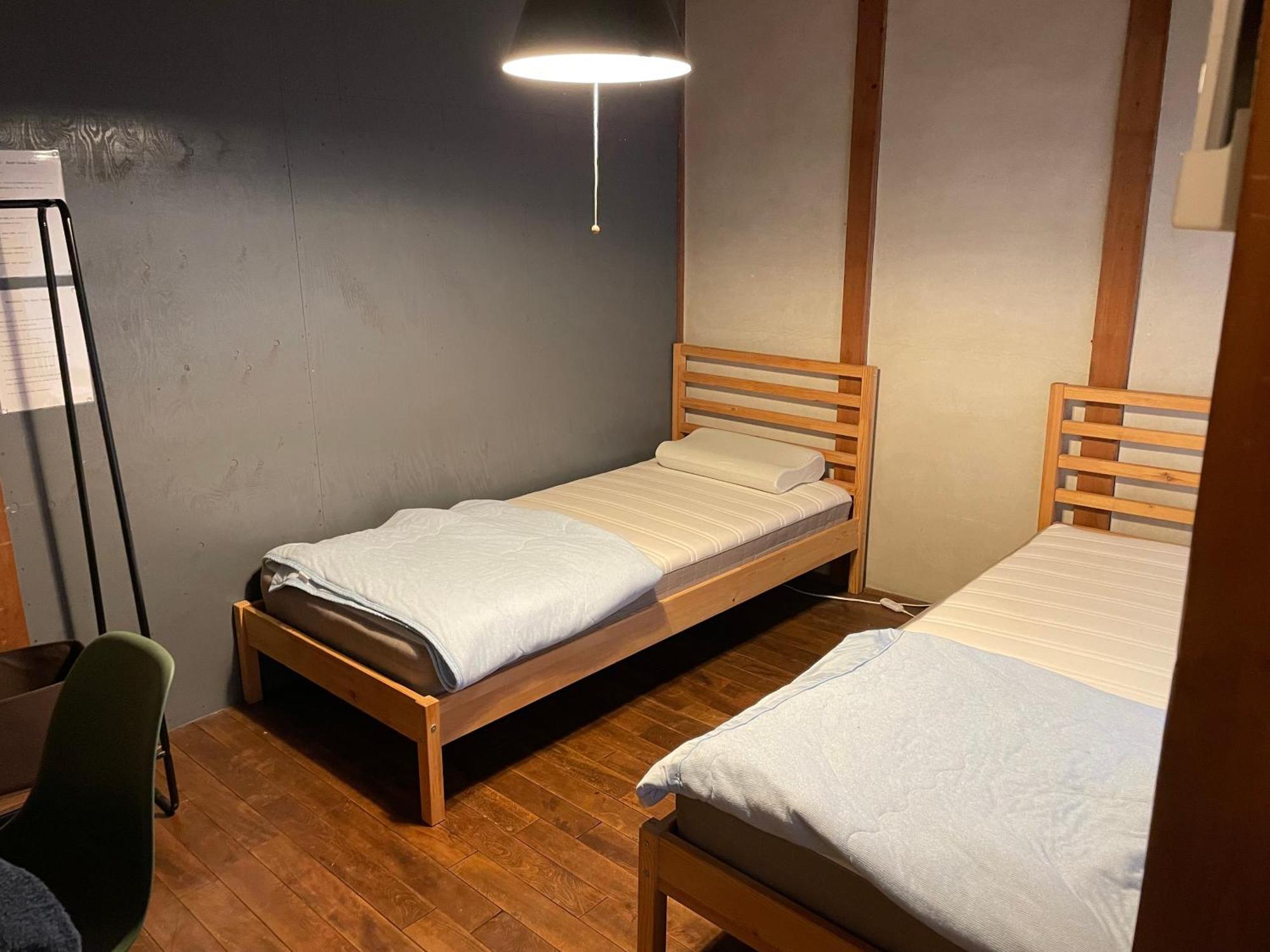 Bakushuku Den Guest House Brew Мацуяма Экстерьер фото