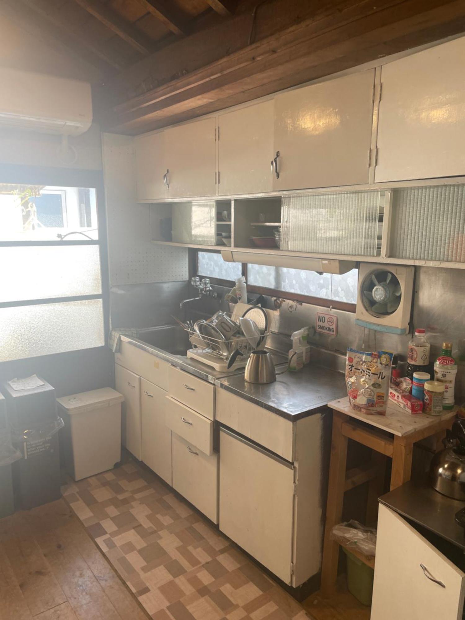 Bakushuku Den Guest House Brew Мацуяма Экстерьер фото