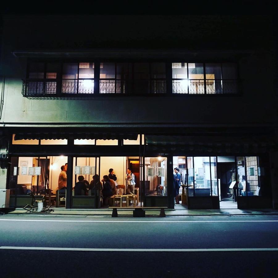 Bakushuku Den Guest House Brew Мацуяма Экстерьер фото