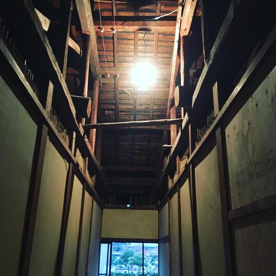 Bakushuku Den Guest House Brew Мацуяма Экстерьер фото