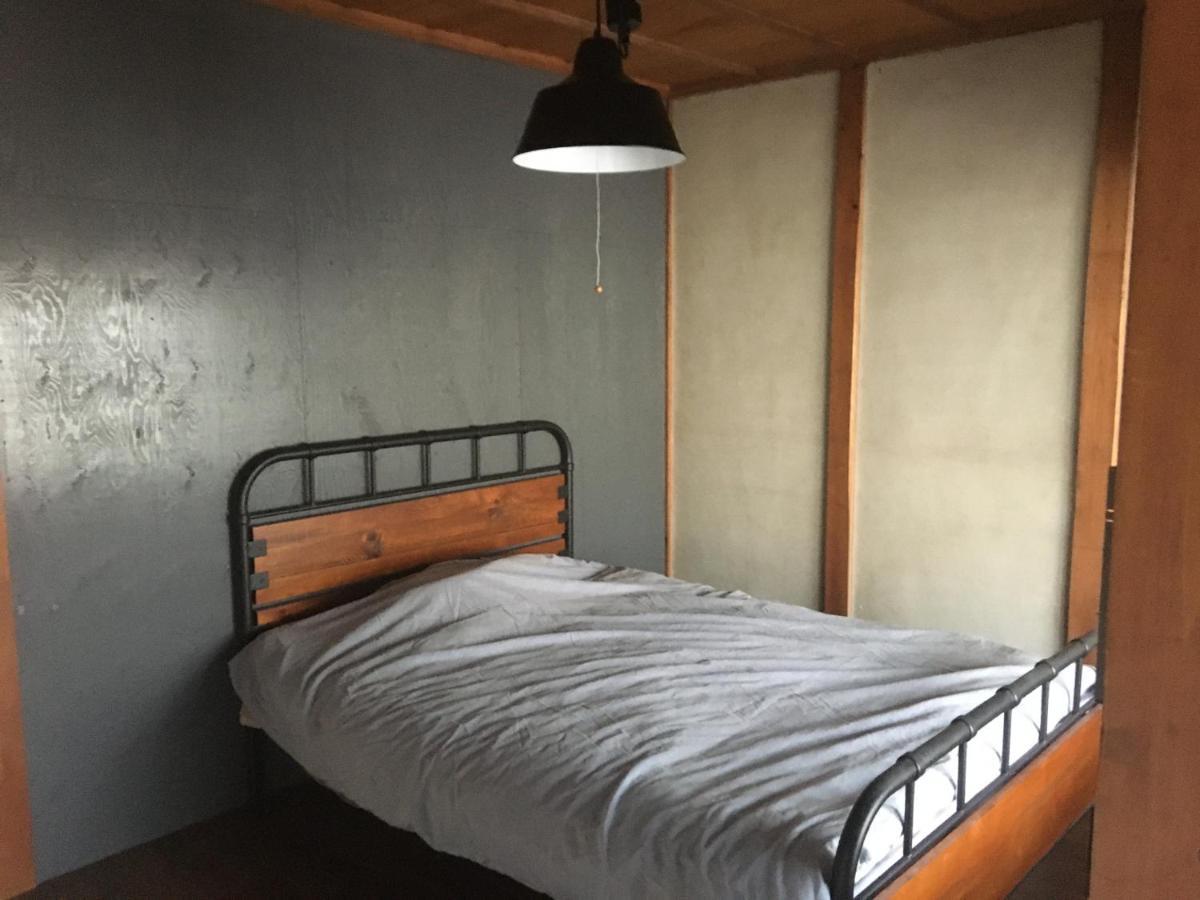 Bakushuku Den Guest House Brew Мацуяма Экстерьер фото