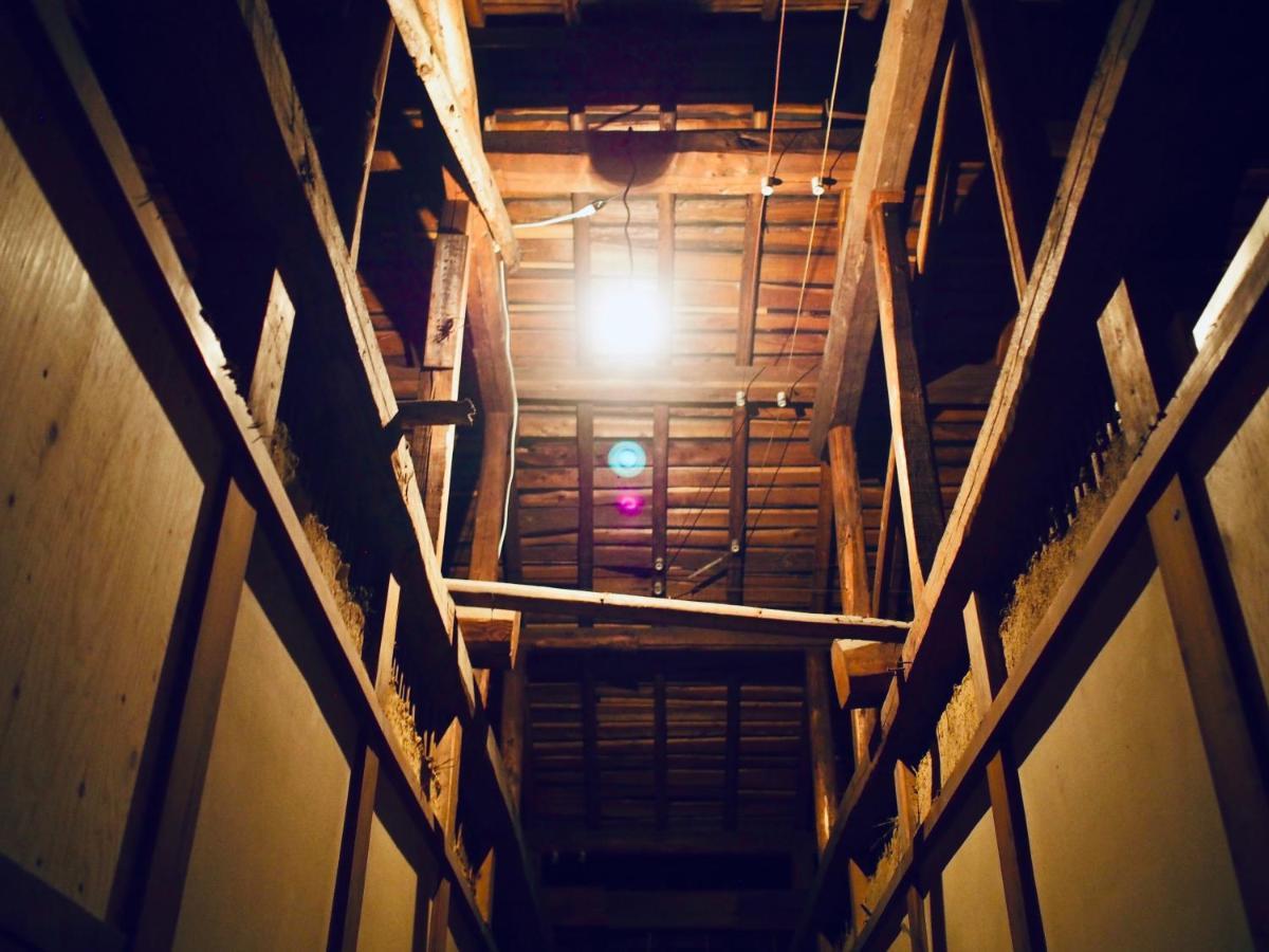 Bakushuku Den Guest House Brew Мацуяма Экстерьер фото