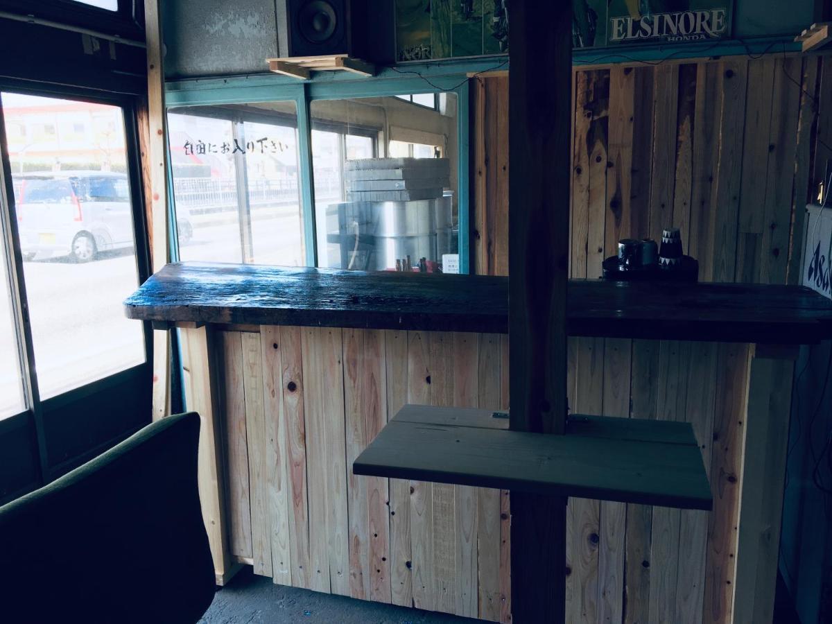 Bakushuku Den Guest House Brew Мацуяма Экстерьер фото